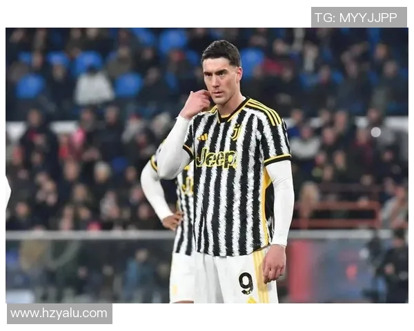 那不勒斯友谊赛逆转尤文图斯争议判罚引发全场热议