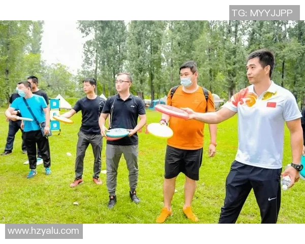 飞盘盛宴：深入深圳飞盘队的拼搏与团结精神探秘之旅