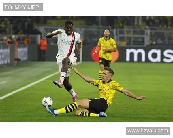 世界杯冷门时刻多特蒙德与AC米兰激战成平局引发全场惊叹 世界杯冷门时刻多特蒙德与AC米兰激战成平局引发全场惊叹