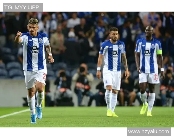 友谊赛波尔图与尤文图斯激战成平局红牌事件引发全场热议